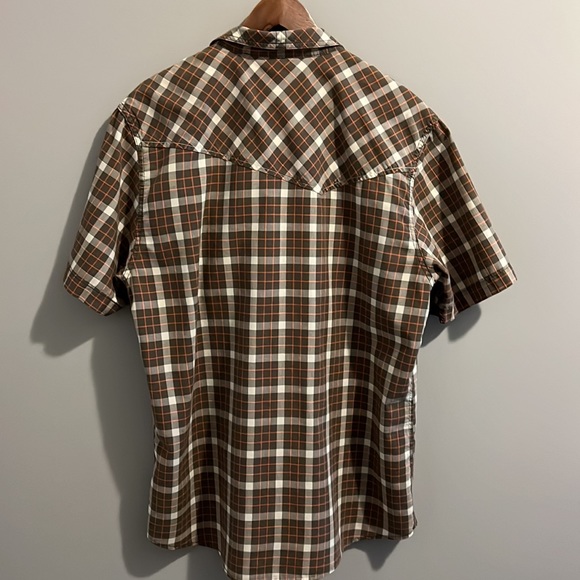 VOLCOM SHORT SLEEVED BUTTON UP SHIRT (XL) - Picture 7 of 16